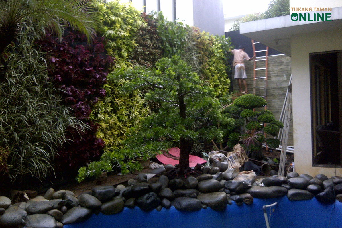 You are currently viewing Jasa Pembuatan Vertical Garden BSD
